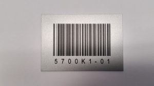 Gravírovanie kovových štítkov s EAN kódmi laserom